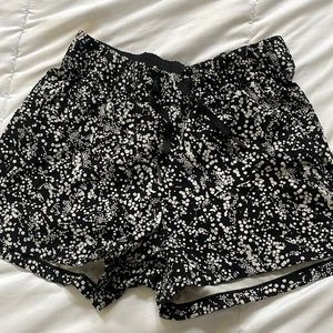Lululemon Softstreme High-Rise Shorts 4” Speckled print